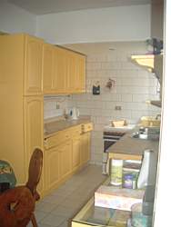lebanon.st.kitchen.JPG