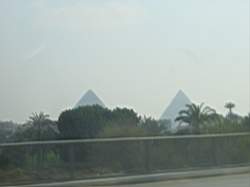 on.the.road.to.pyramids.4.jpg